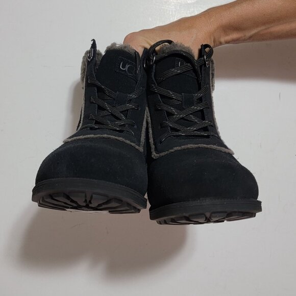 NEW UGG Bodie Fur Lace Up Boots Womens 10 Cozy Waterproof Outdoors Suede - Picture 5 of 9